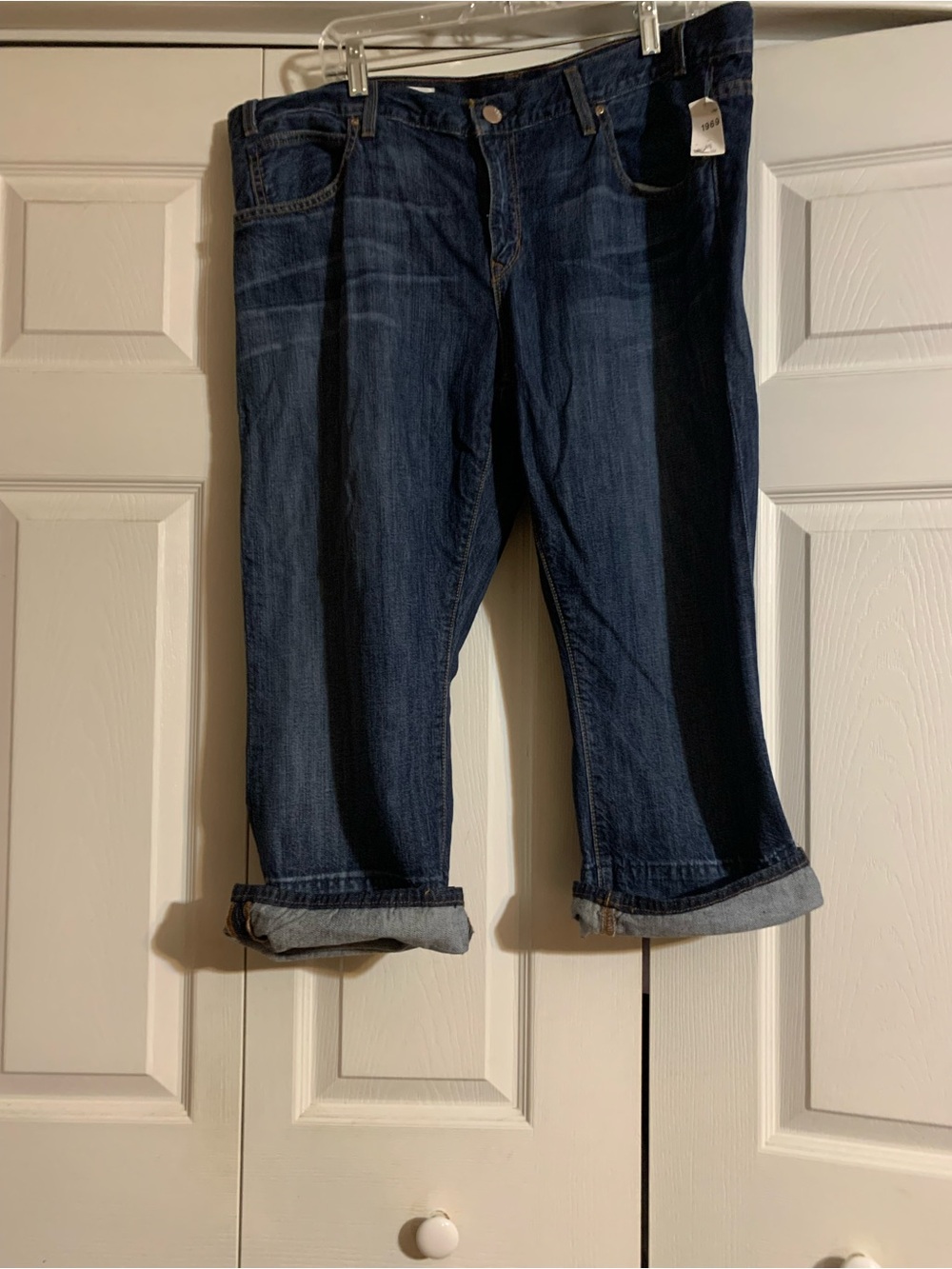 NWT Gap 1969 womens  Dark Blue Denim Capri Jeans